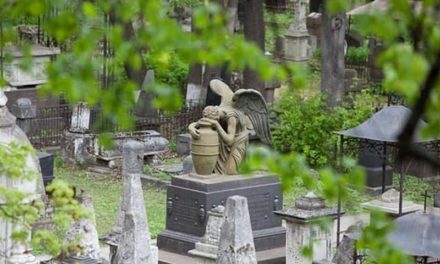 Ходить ли на кладбище на Пасху и Светлую седмицу?