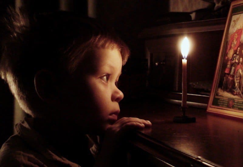 Как учить детей молитве