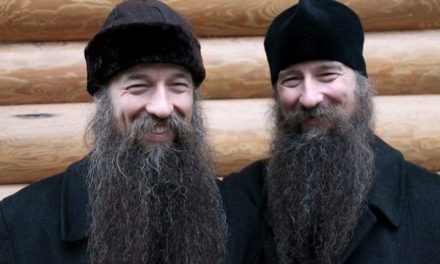 Почему священники носят бороду?
