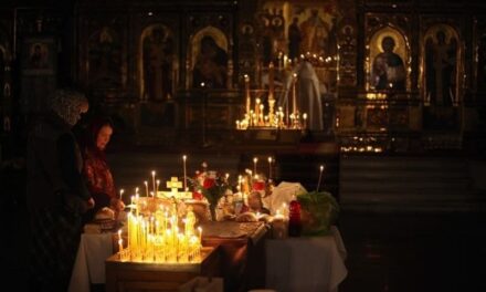 Димитриевская суббота: почему молитвы об усопших важнее продуктов в кулечке