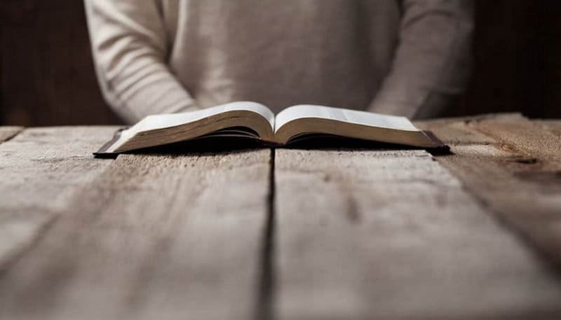 Обязательно ли читать утренние и вечерние молитвы?