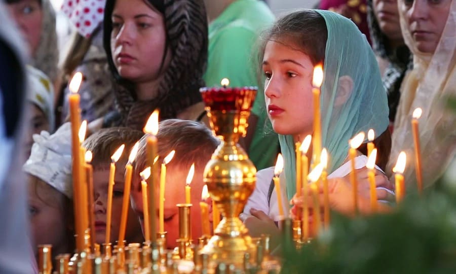 Чем поведение верующего отличается от поведения неверующего в кризисных ситуациях?