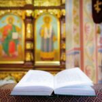 Выключи телевизор — открой молитвослов. Как разговаривать с Богом?