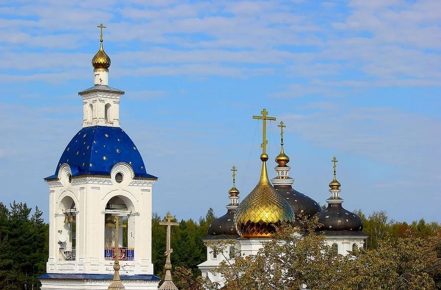 Исцеление кровоточивой женщины и воскрешение дочери Иаира