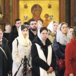 «Спасемся и без посредников…» Зачем ходить в храм, если можно быть добрым и без этого?